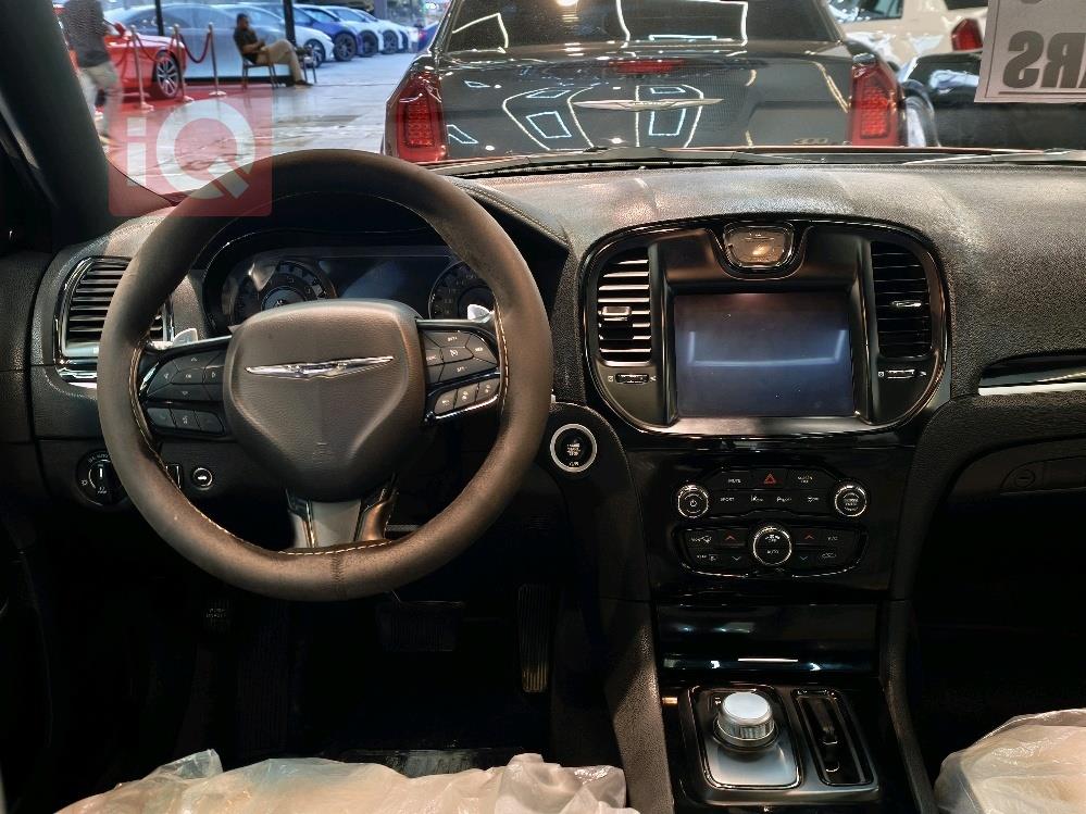 كرايسلر 300